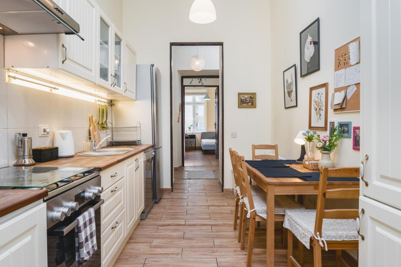 Homely 4 Bedroom Apartment - Old Town - By Upstairs Krakow Luaran gambar