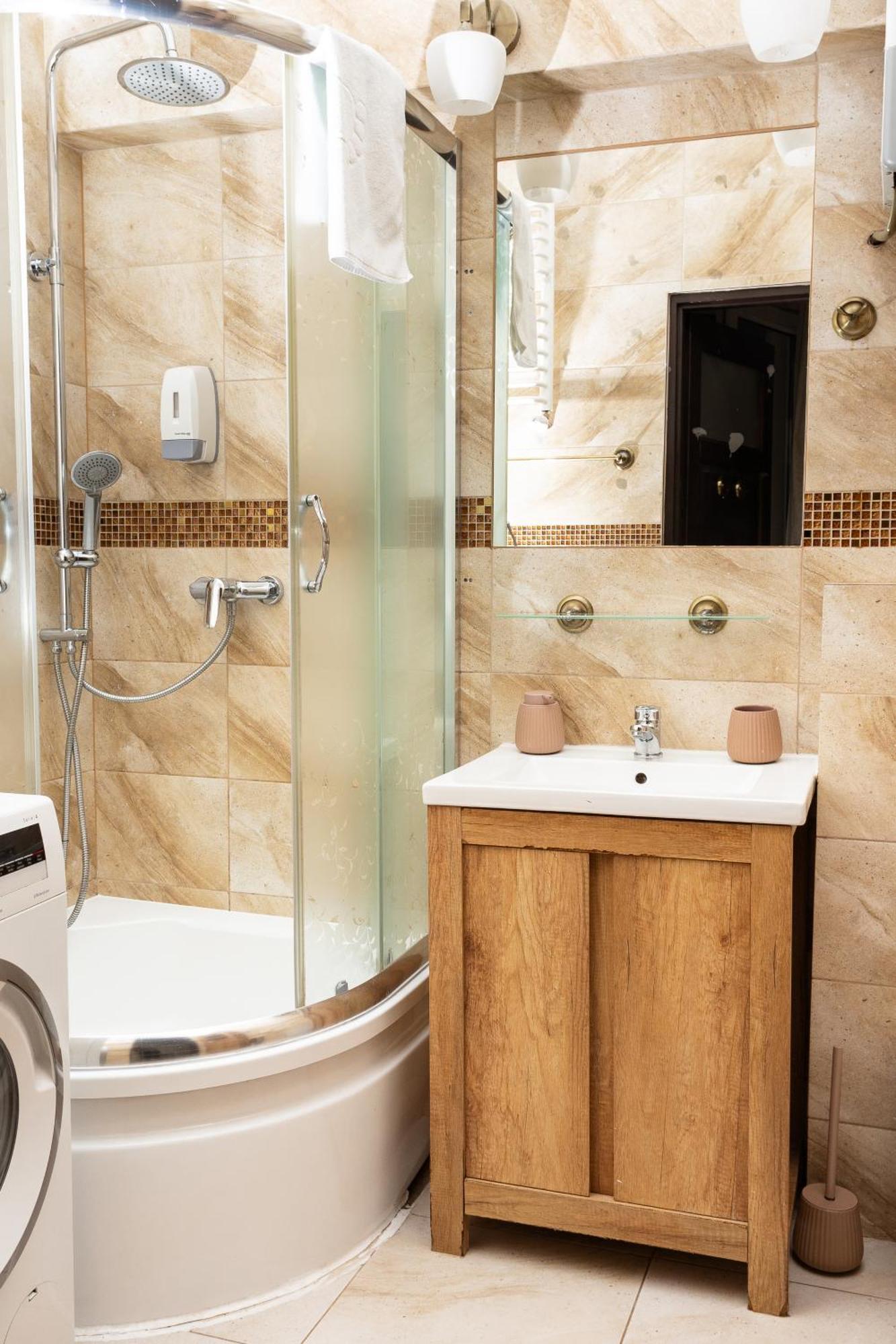 Homely 4 Bedroom Apartment - Old Town - By Upstairs Krakow Luaran gambar